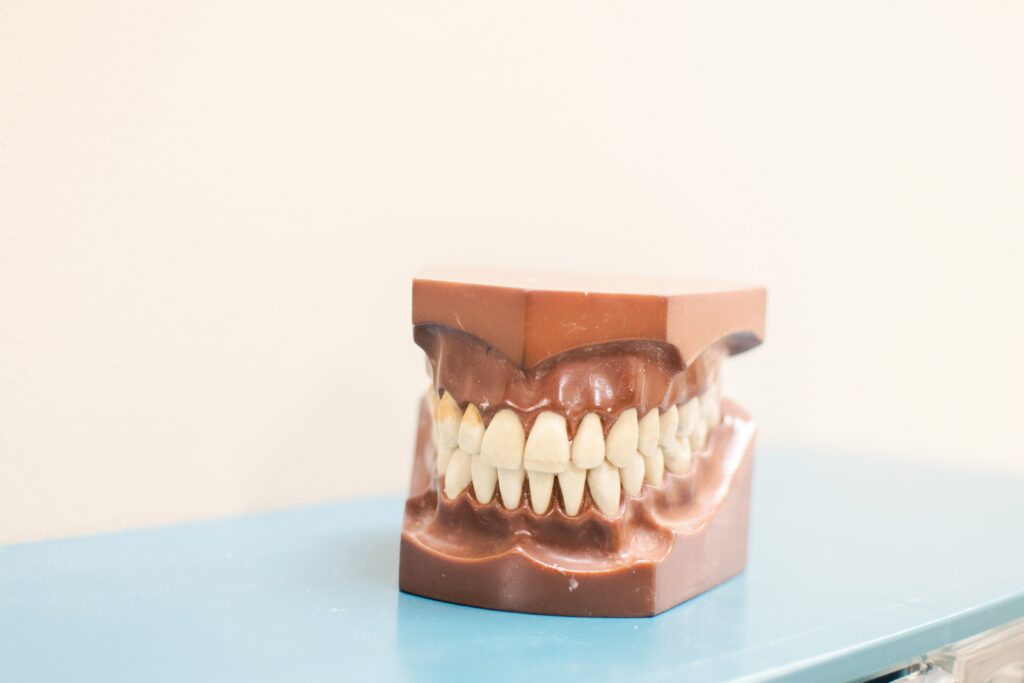 How to Stop Bleeding Gums While Brushing